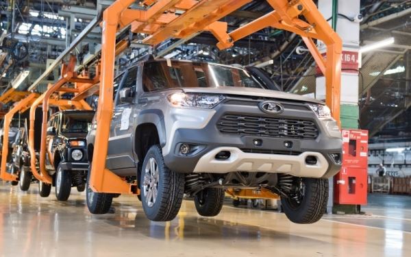 АВТОВАЗ возобновил производство LADA NIVA с кондиционером и подогревом передних сидений