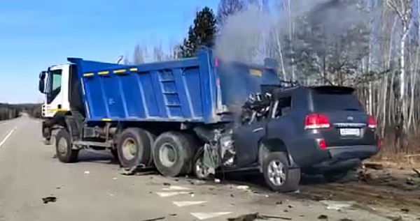 Появились жёсткие кадры смертельного ДТП с самосвалом в Шимановском районе