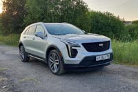 Тест-драйв Cadillac XT4