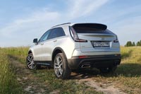 Тест-драйв Cadillac XT4