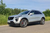 Тест-драйв Cadillac XT4