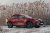 Тест-драйв Lexus NX