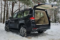 Тест-драйв Toyota Land Cruiser 300