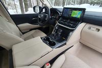 Тест-драйв Toyota Land Cruiser 300